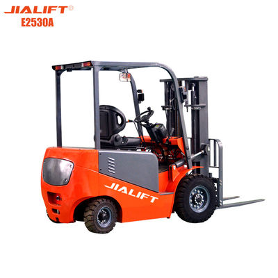 品質  2500kg Counter Balance Fork Lift Truck 12kw Lift Motor 工場